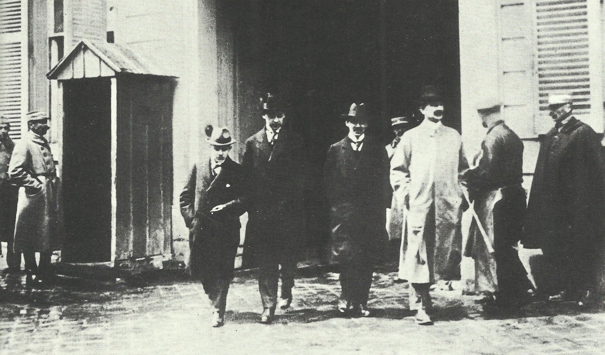 Mitglieder der deutschen Delegation in Versailles