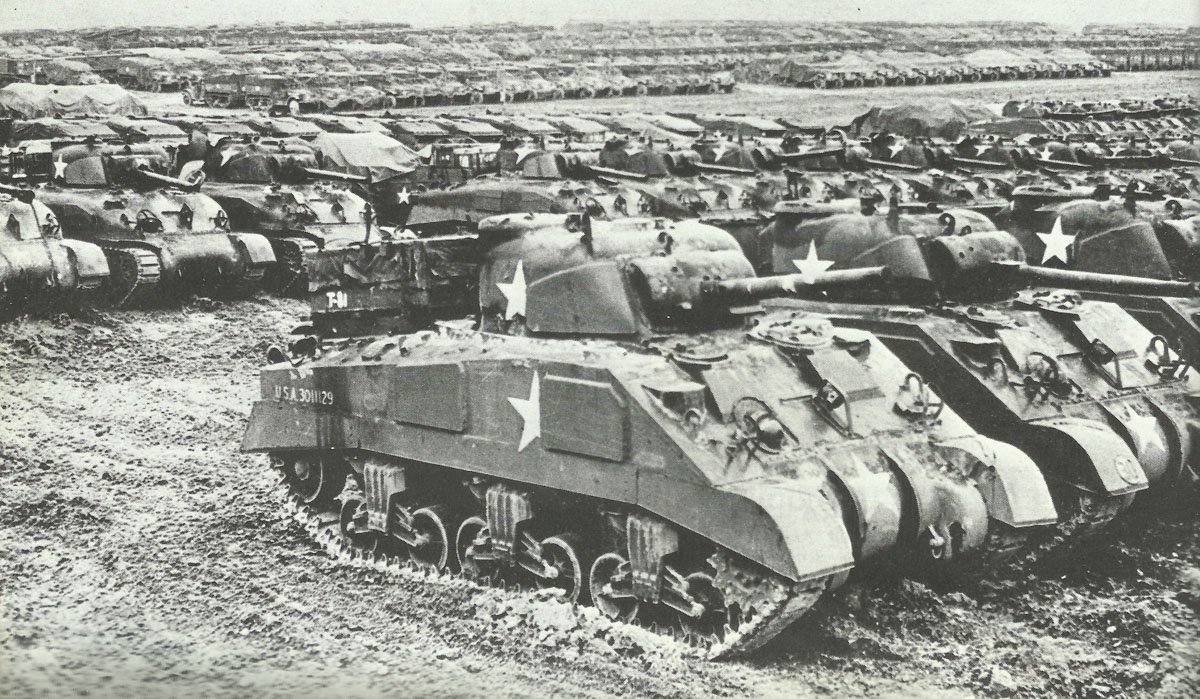 bereitgestellte Panzer für Invasion