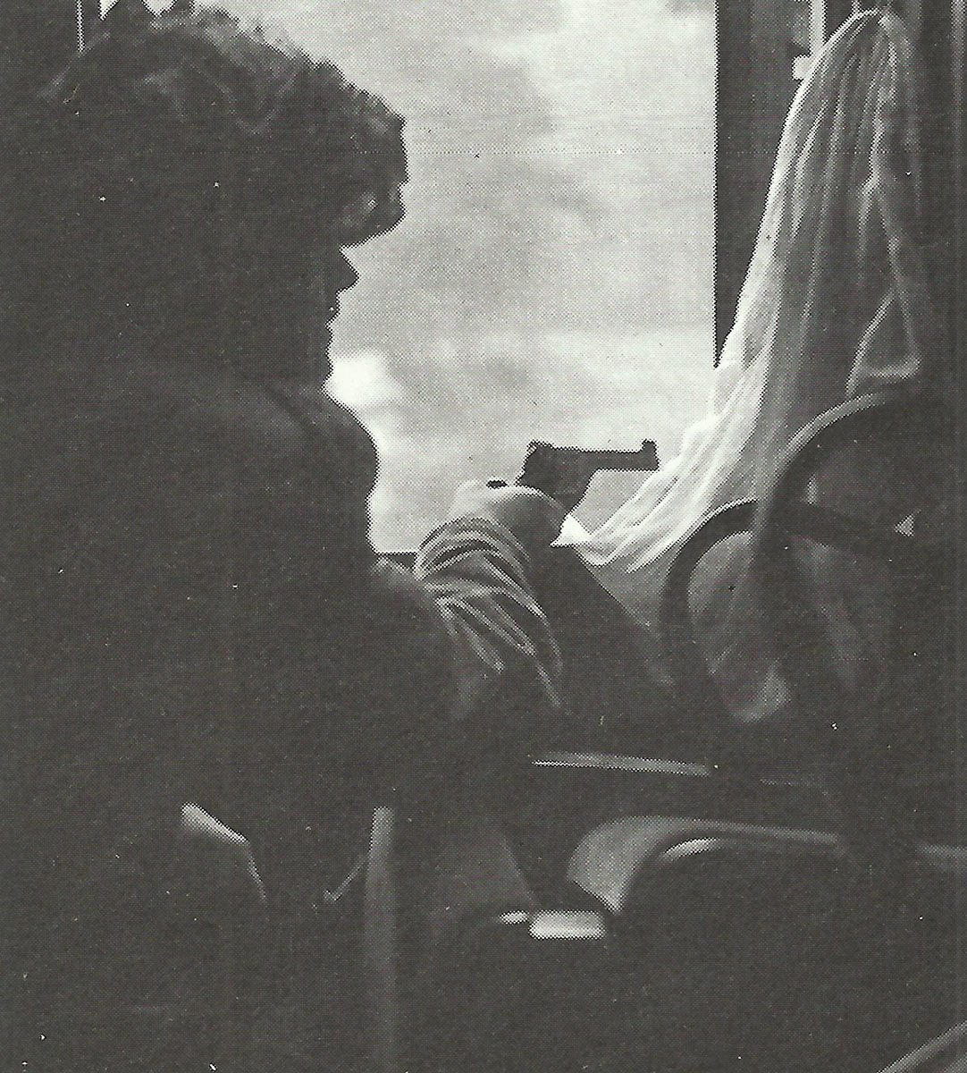 Englische Revolver 9 englischer Fallschirmjäger mit einem Enfield .38in Mark I Revolver