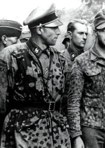 Gefangene Waffen-SS-Soldaten
