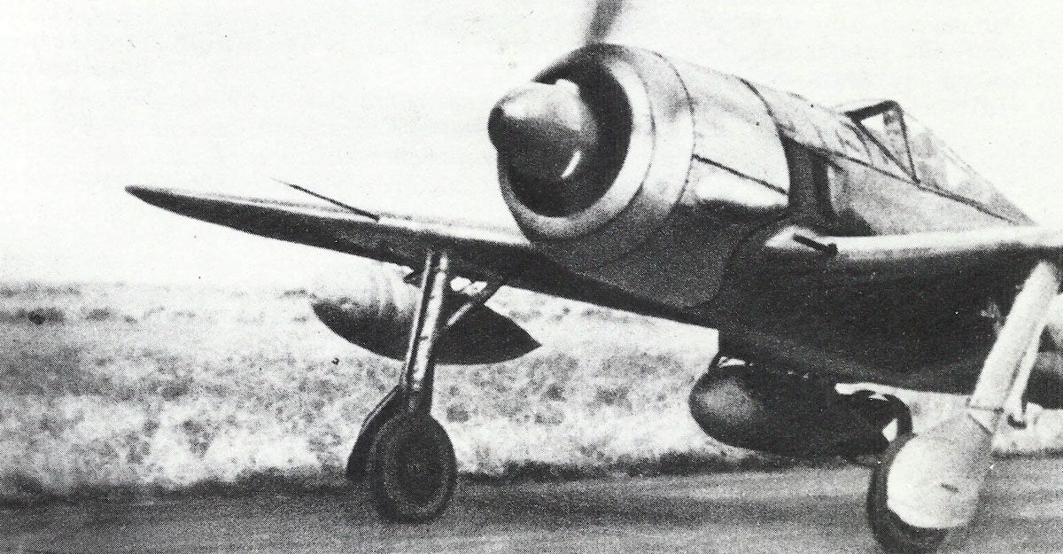 mit einer SC-500 (500 kg) Bombe beladener Fw 190 Jabo
