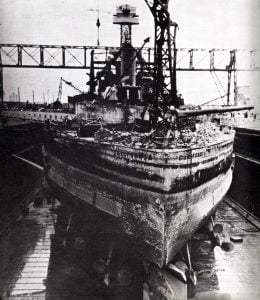 USS California im Trockendock