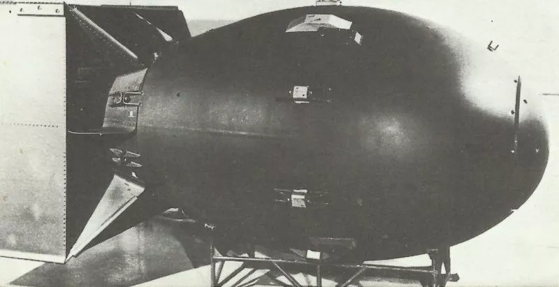 B-29 Superfortress 12 Fat Man