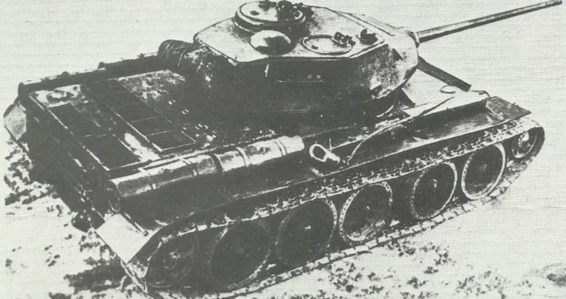 T-34 Modell 1944 und T-44 9 T-44