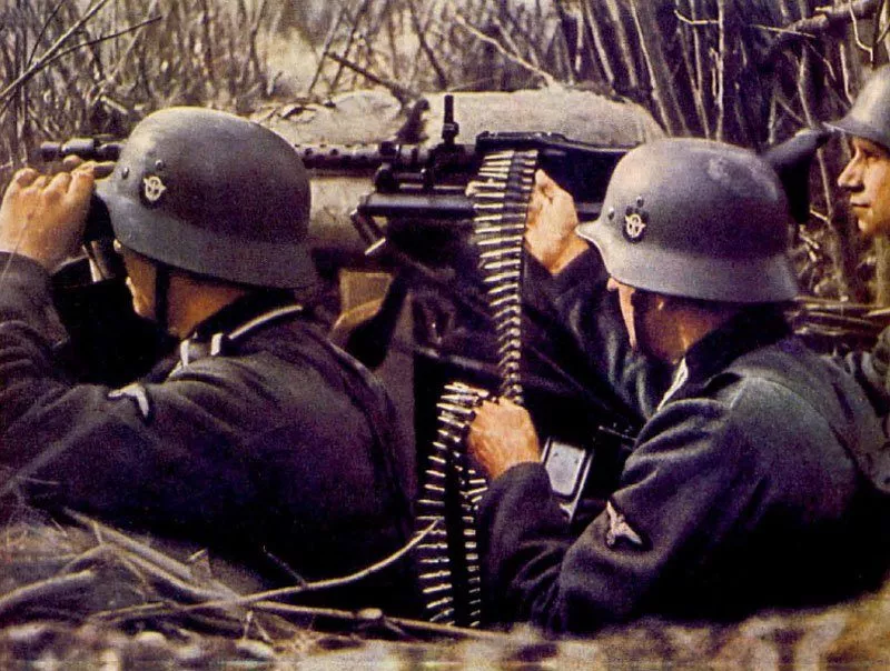 4. SS-Polizei-Panzergrenadier-Division 33 Polizei-Division schweres MG