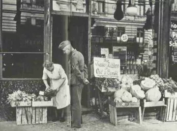 10-1944, Oktober 1944 21 Rationierung Verbrauchsgüter