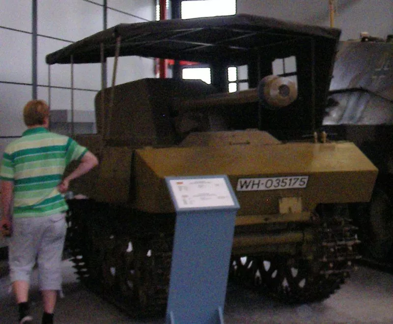 Maultier und Panzerwerfer 6 RSO mit 7,5-cm Pak 40