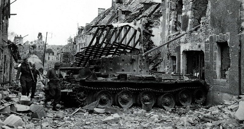 in Villers-Bocage ausgeschalteter Cromwell-Panzer