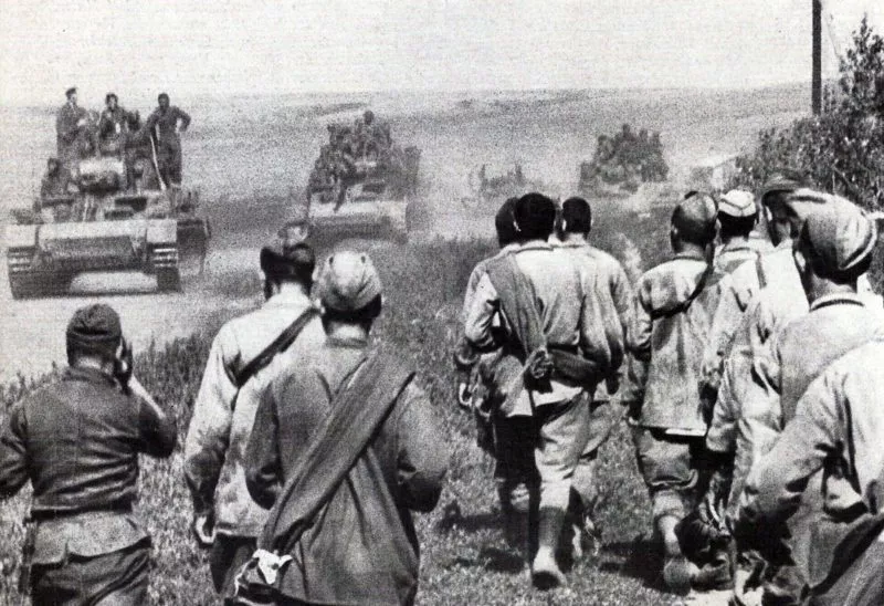 Verluste der sowjetischen Streitkräfte im 2. Weltkrieg 7 deutsche Panzer - russ Kriegsgefangene