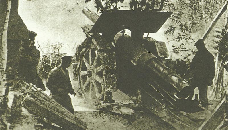 210-mm-Haubitze im Einsatz gegen Verdun
