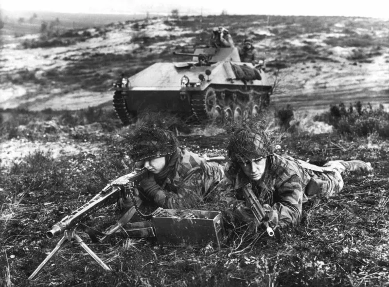 MG 42 11 Panzergrenadiere der Bundeswehr 1960
