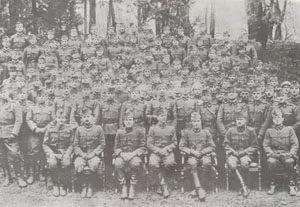 Men-Hungarian-Artillery-battery-px300 Men Hungarian Artillery battery