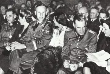 06-1942, Juni 1942 13 Heydrich in Prag