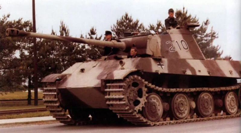 Panther-Panzer 12 Panther II