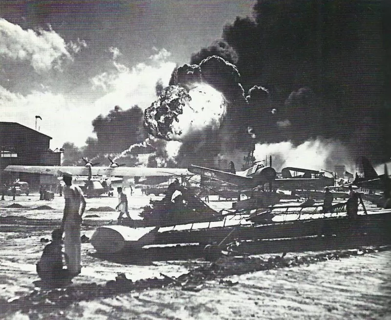 Hitlers Kriegserklärung an die USA 12 Wasserflugzeug-Stützpunkt Pearl Harbor