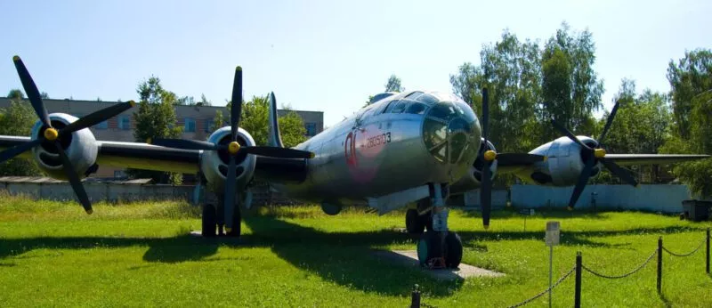 B-29 Superfortress 13 Tupolew Tu-4