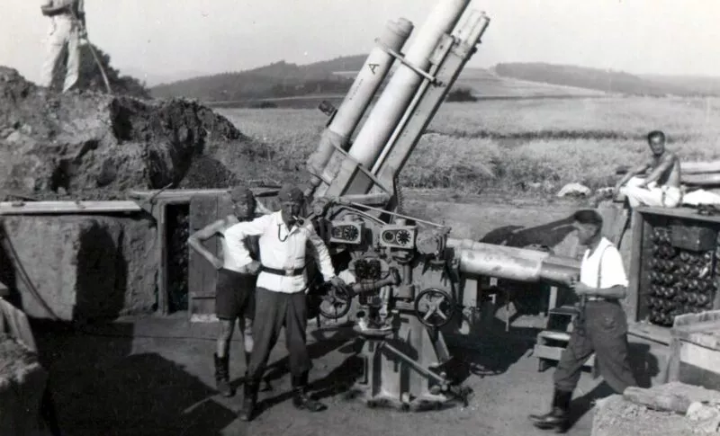Schwere Flak 4 Stellung 24. Flak-Division