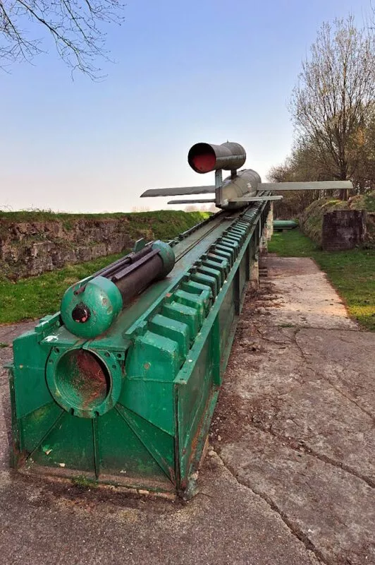 V-1 9 Abschussrampe mit einer V-1