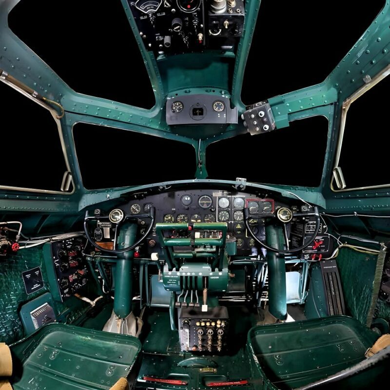 B-17F-Cockpit