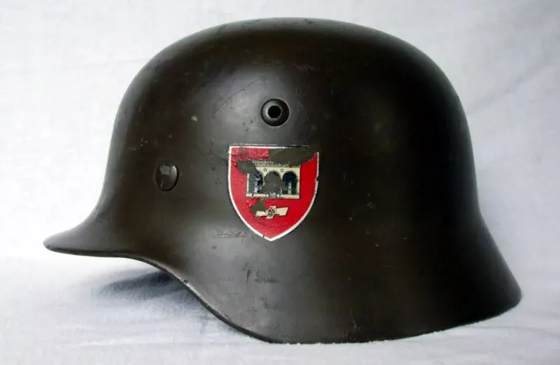 Feldherrnhalle-Division 15 Stahlhelm Feldherrnhalle-Division