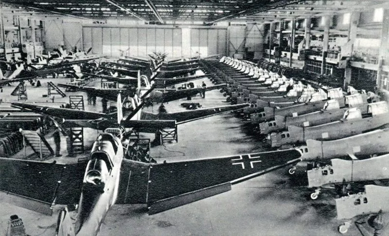 Ju 87 Stuka 9 Herstellung von Ju 87
