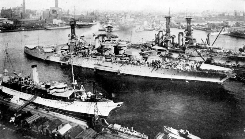 Schlachtschiff USS Tennessee und California 7 USS Tennessee 1921