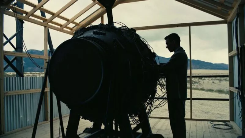 Oppenheimer (Film, 2023) 8 Oppenheimer