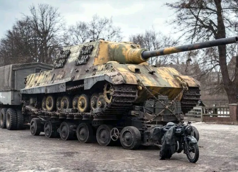 Jagdtiger 13 Jagdtiger erbeutet